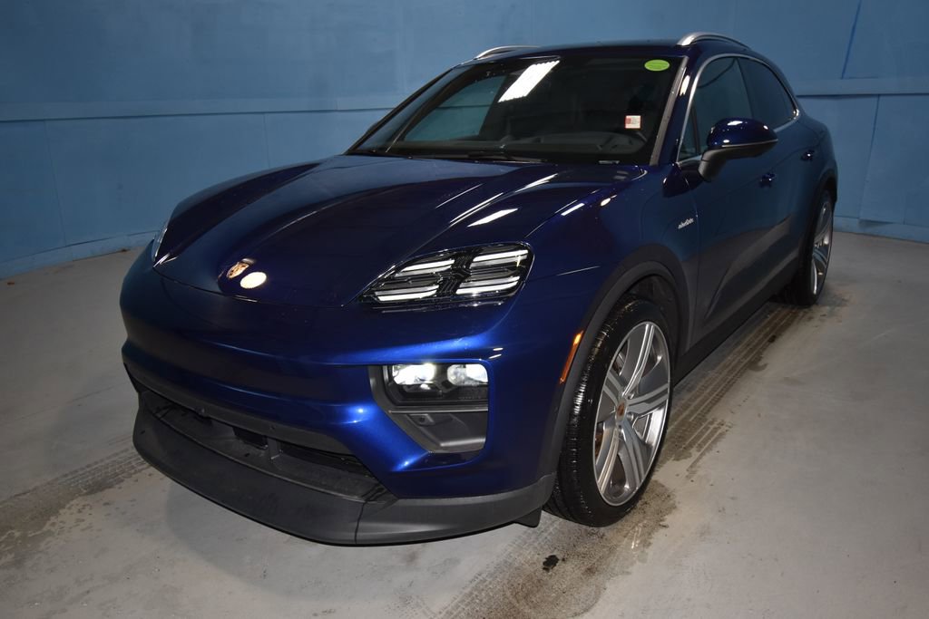 Used 2024 Porsche Macan 4 Electric image 1