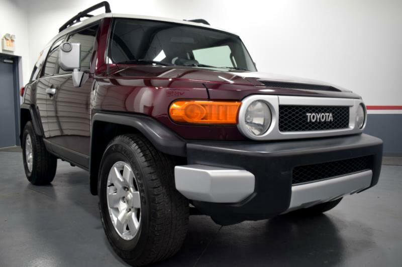 Used 2007 Toyota FJ Cruiser 2WD image 3