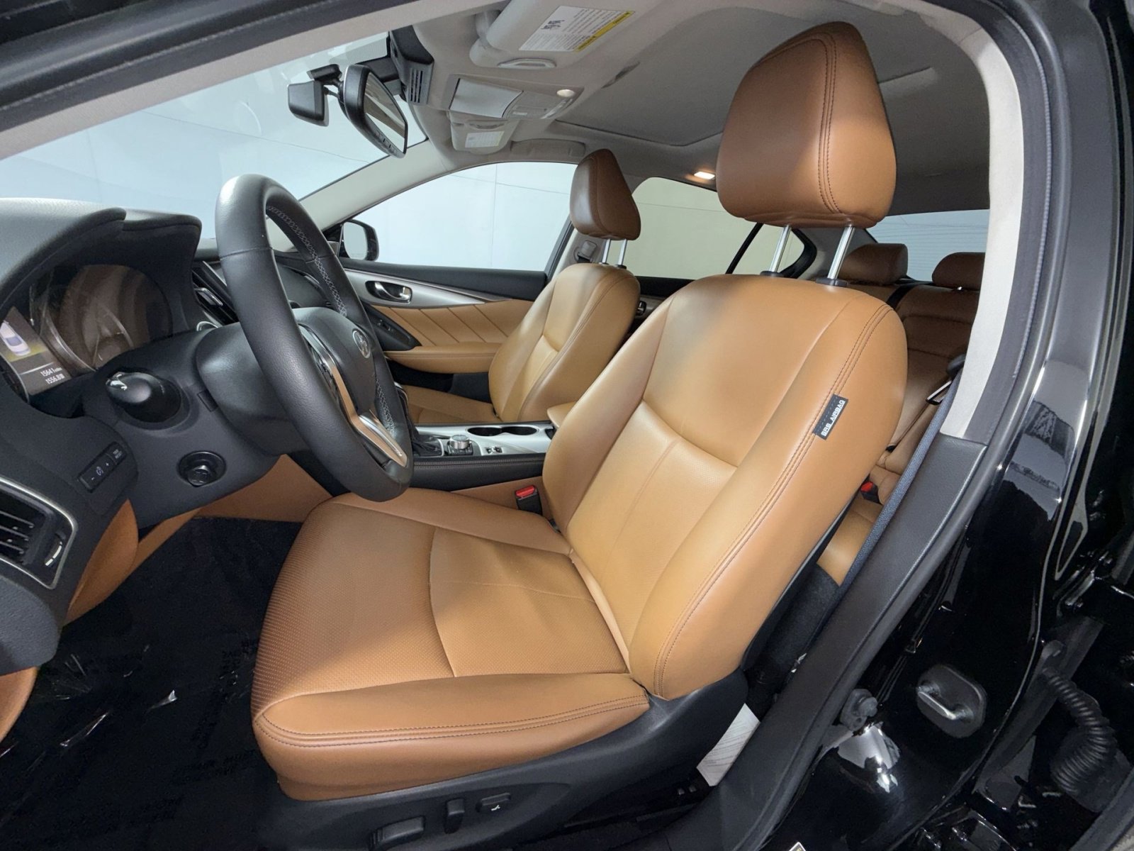 Used 2023 INFINITI Q50 Luxe w/ Cargo Package AWD/4WD image 13