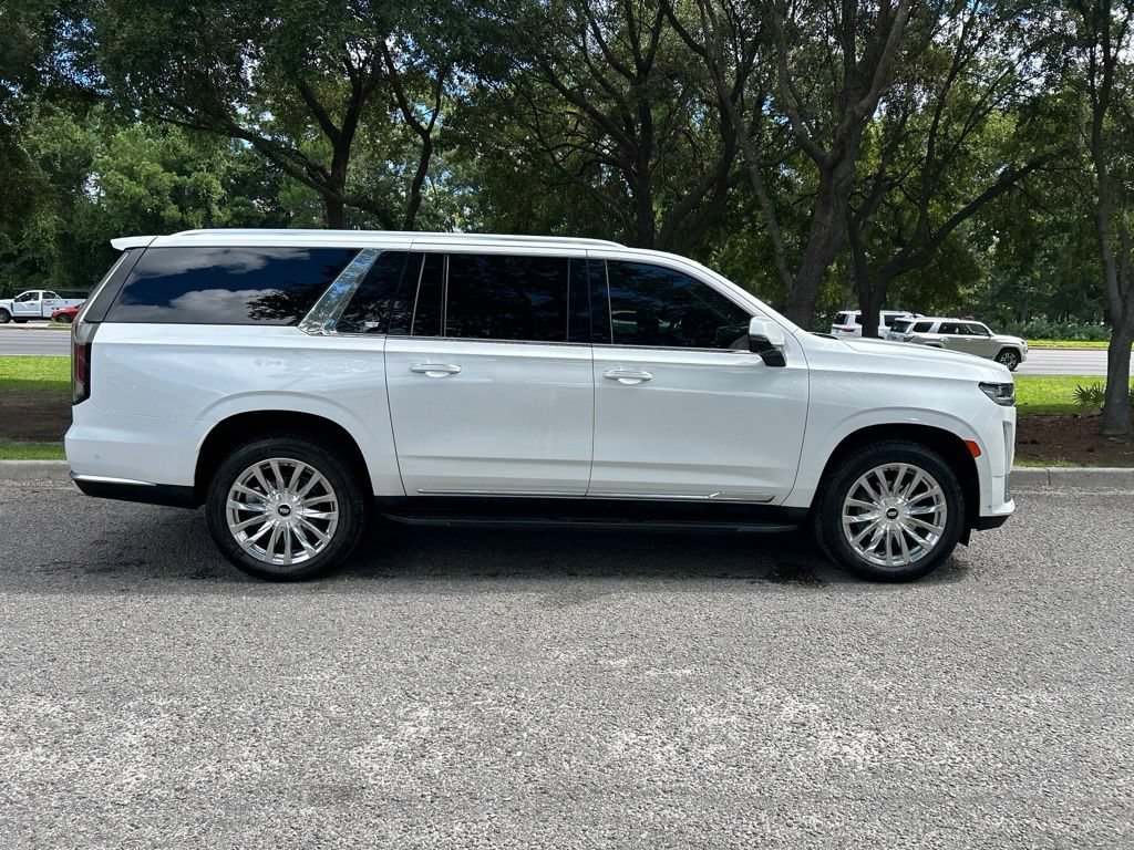 Used 2021 Cadillac Escalade ESV Premium Luxury AWD/4WD image 5