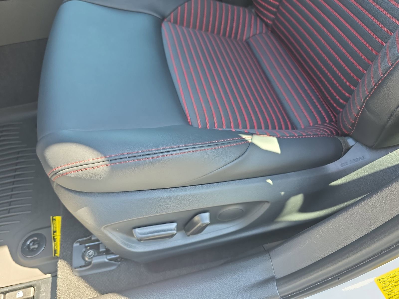 Used 2025 Toyota Corolla XSE FWD image 27