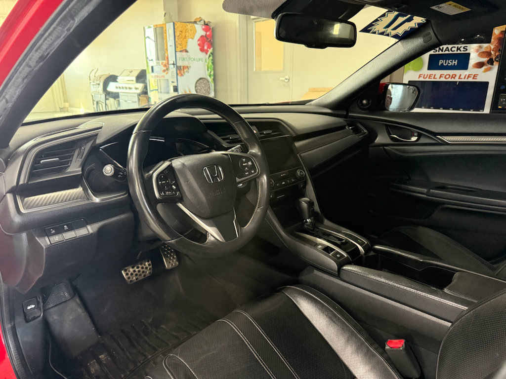 Used 2017 Honda Civic Sport Touring image 7