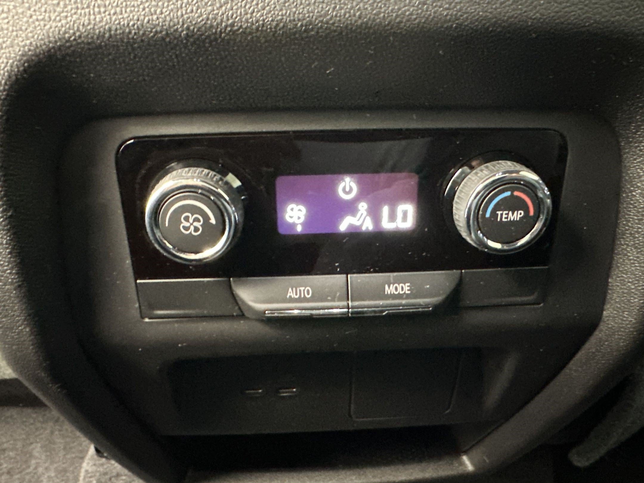 Certified 2026 Chevrolet Traverse LT AWD/4WD image 32