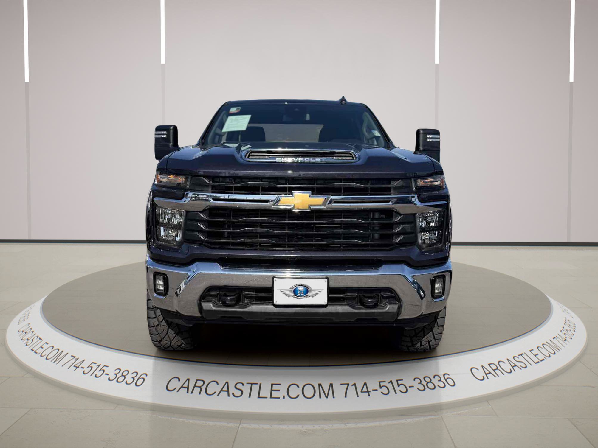 Used 2024 Chevrolet Silverado 2500 LT w/ Texas Edition AWD/4WD image 8