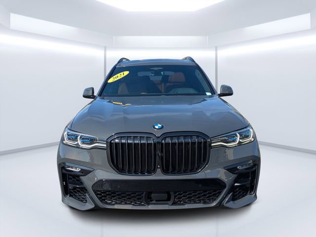 Used 2021 BMW X7 M50i image 8