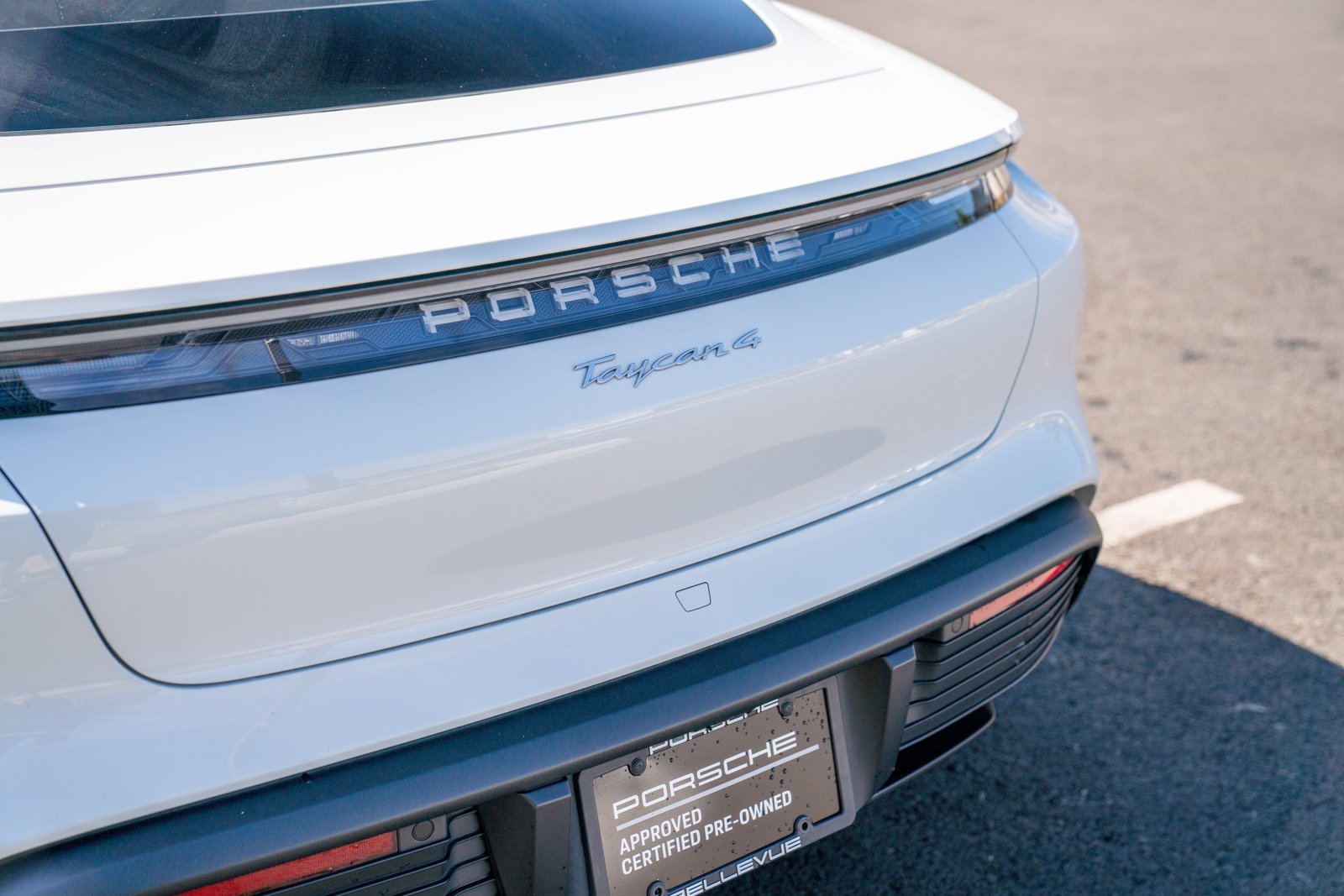 Certified 2026 Porsche Taycan AWD/4WD image 30