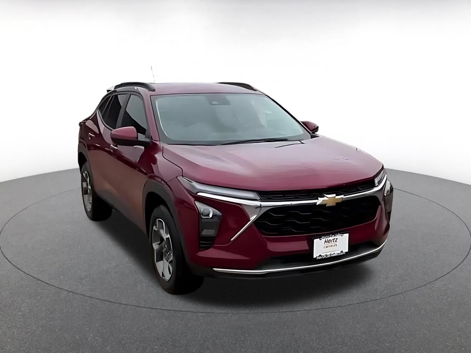 Used 2025 Chevrolet Trax LT w/ LT Convenience Package FWD image 7