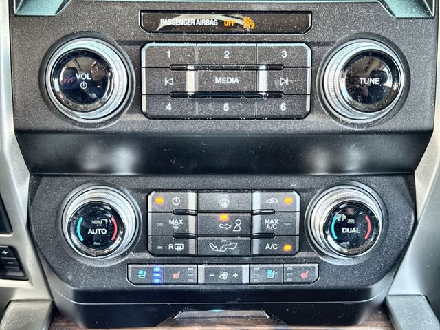 Used 2019 Ford F150 Lariat w/ Equipment Group 502A Luxury AWD/4WD image 19