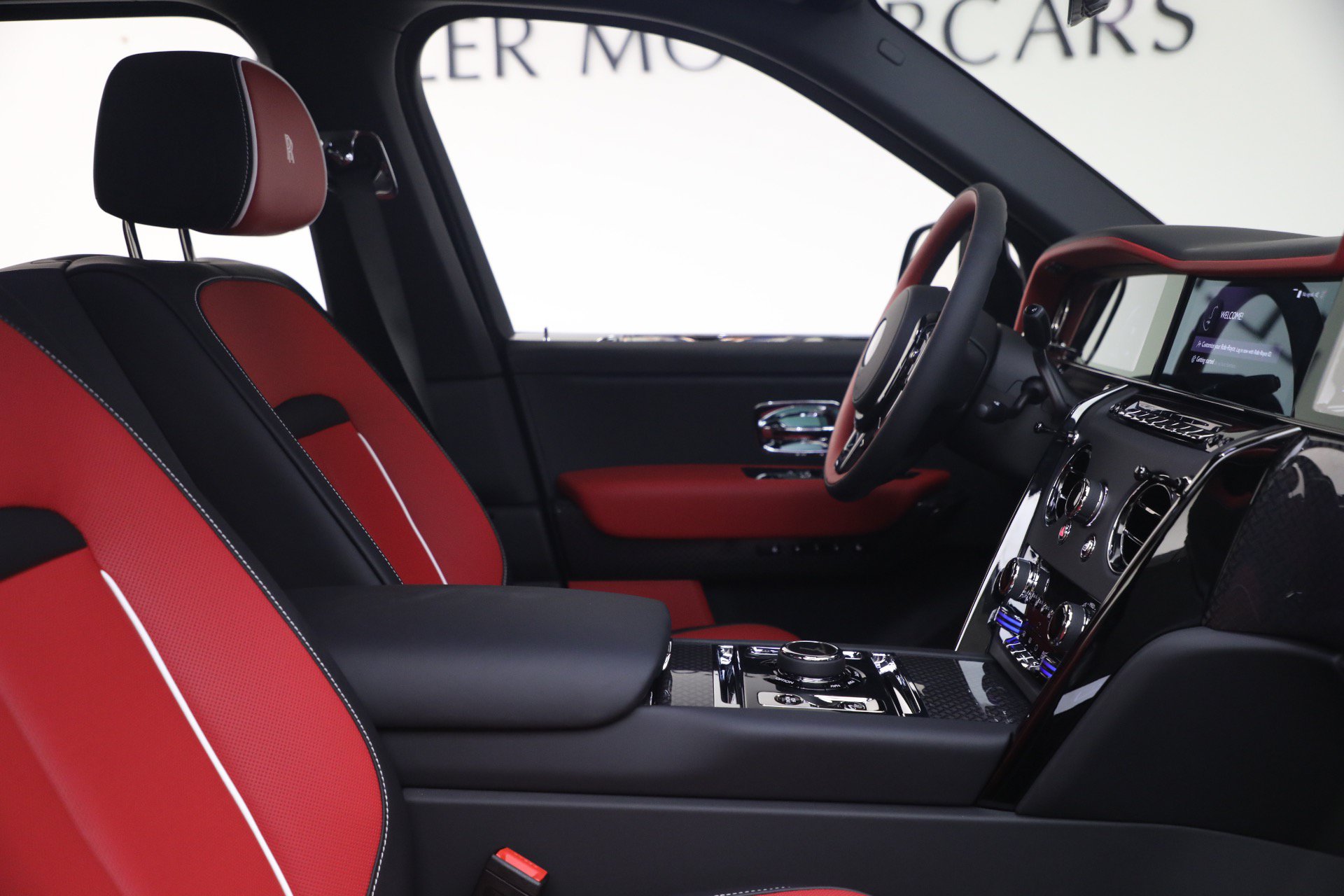 New 2027 Rolls-Royce Cullinan Black Badge AWD/4WD image 19