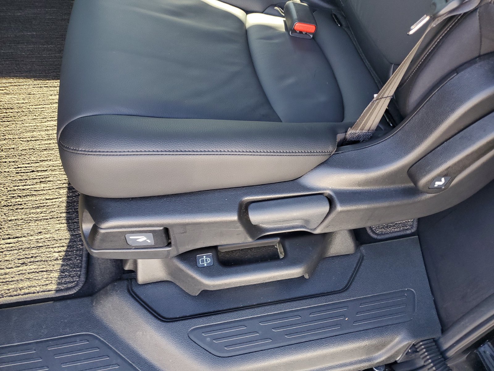 Used 2025 Honda Odyssey EX-L image 15