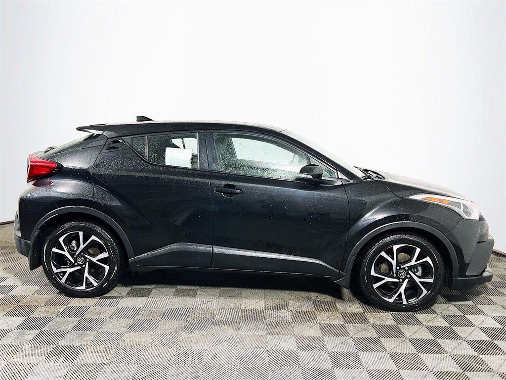 Certified 2018 Toyota C-HR XLE image 9