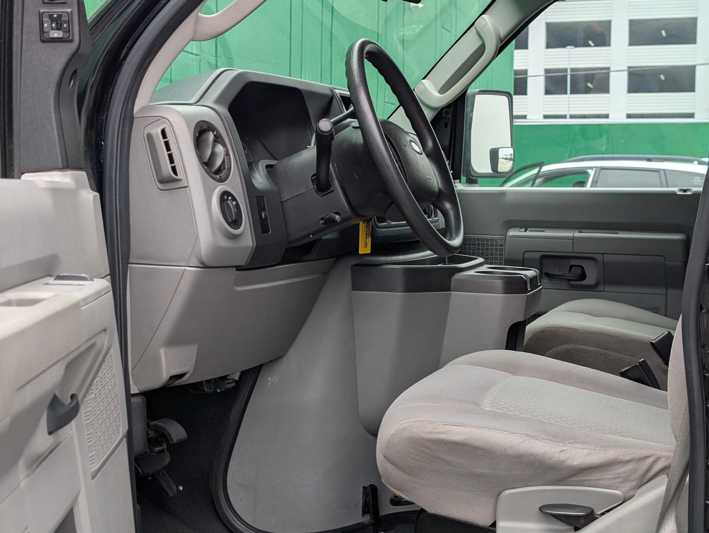 Used 2012 Ford E-350 and Econoline 350 Super Duty w/ Shuttle Bus Prep Pkg RWD image 14