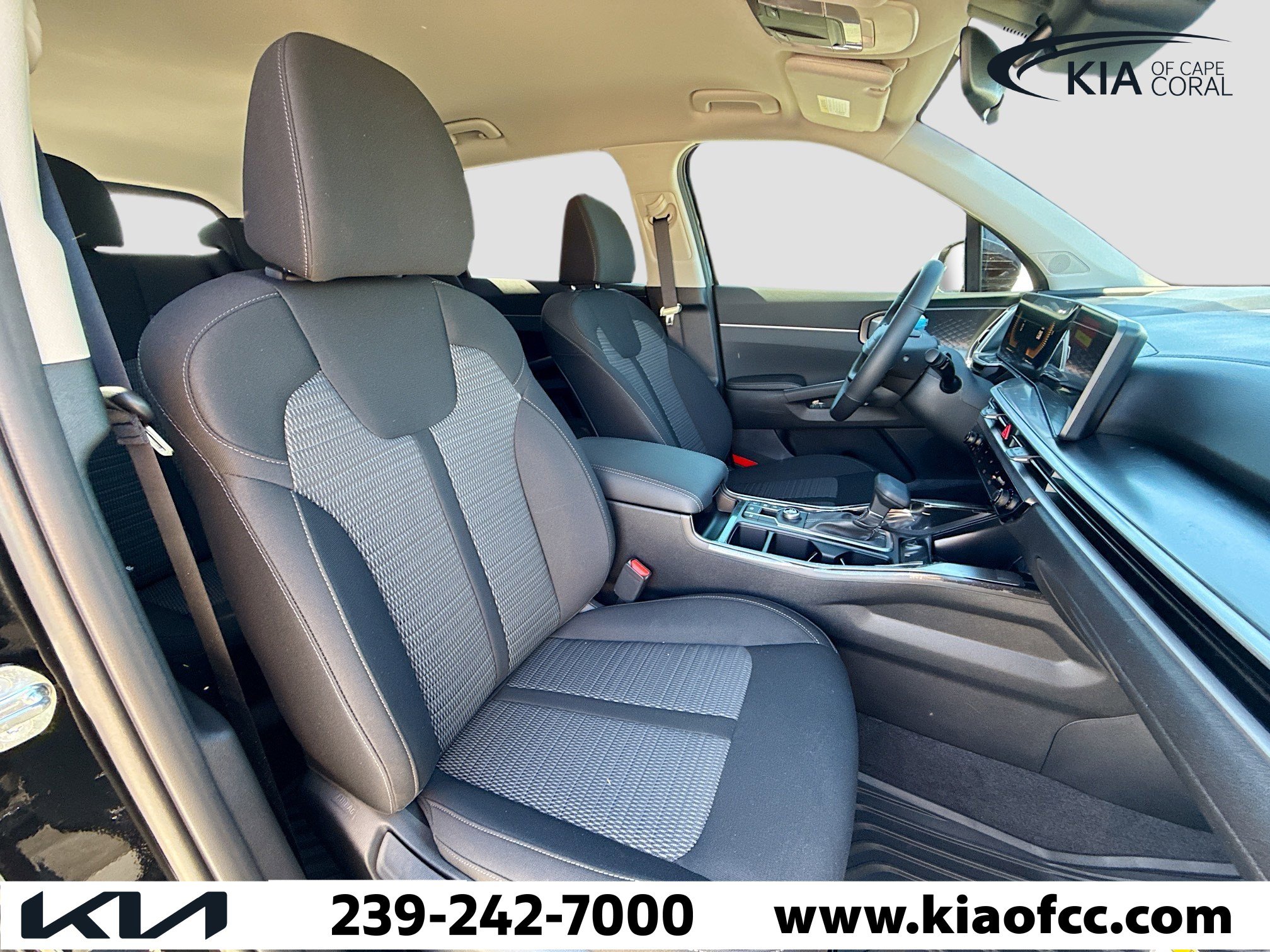 New 2026 Kia Sorento LX FWD image 12