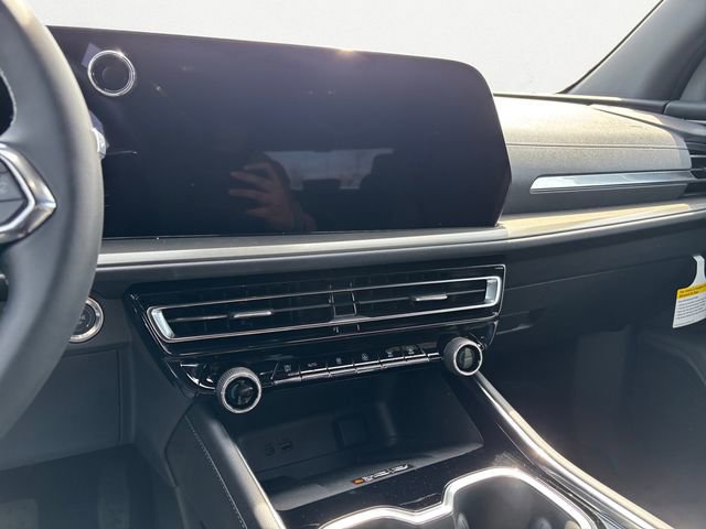 New 2026 Chevrolet Traverse LT w/ Midnight/Sport Edition image 11