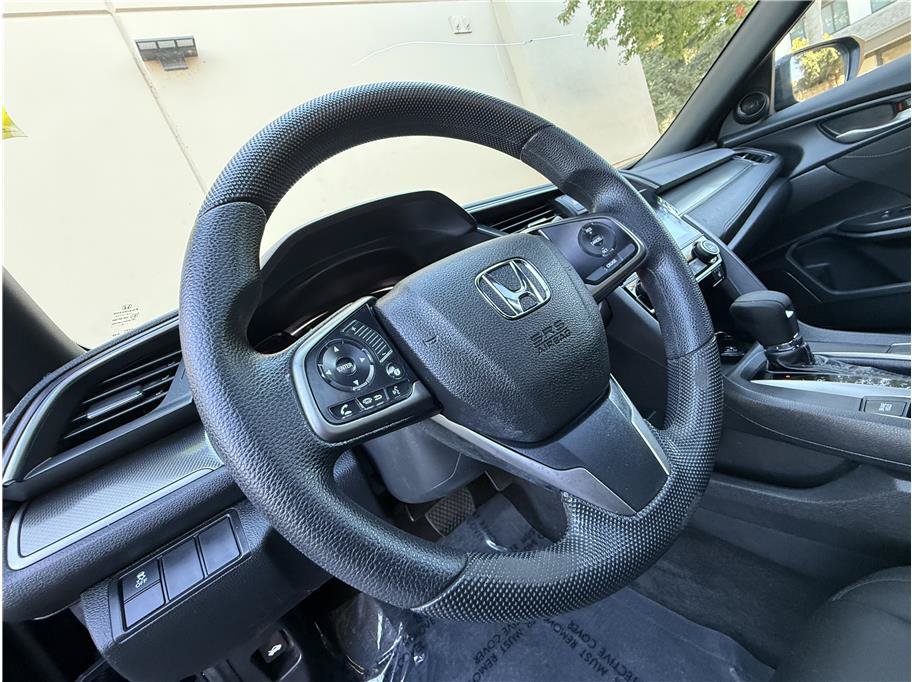 Used 2018 Honda Civic EX image 9