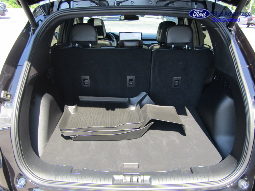 Certified 2024 Ford Escape ST-Line Elite w/ Premium Technology Package AWD/4WD image 28