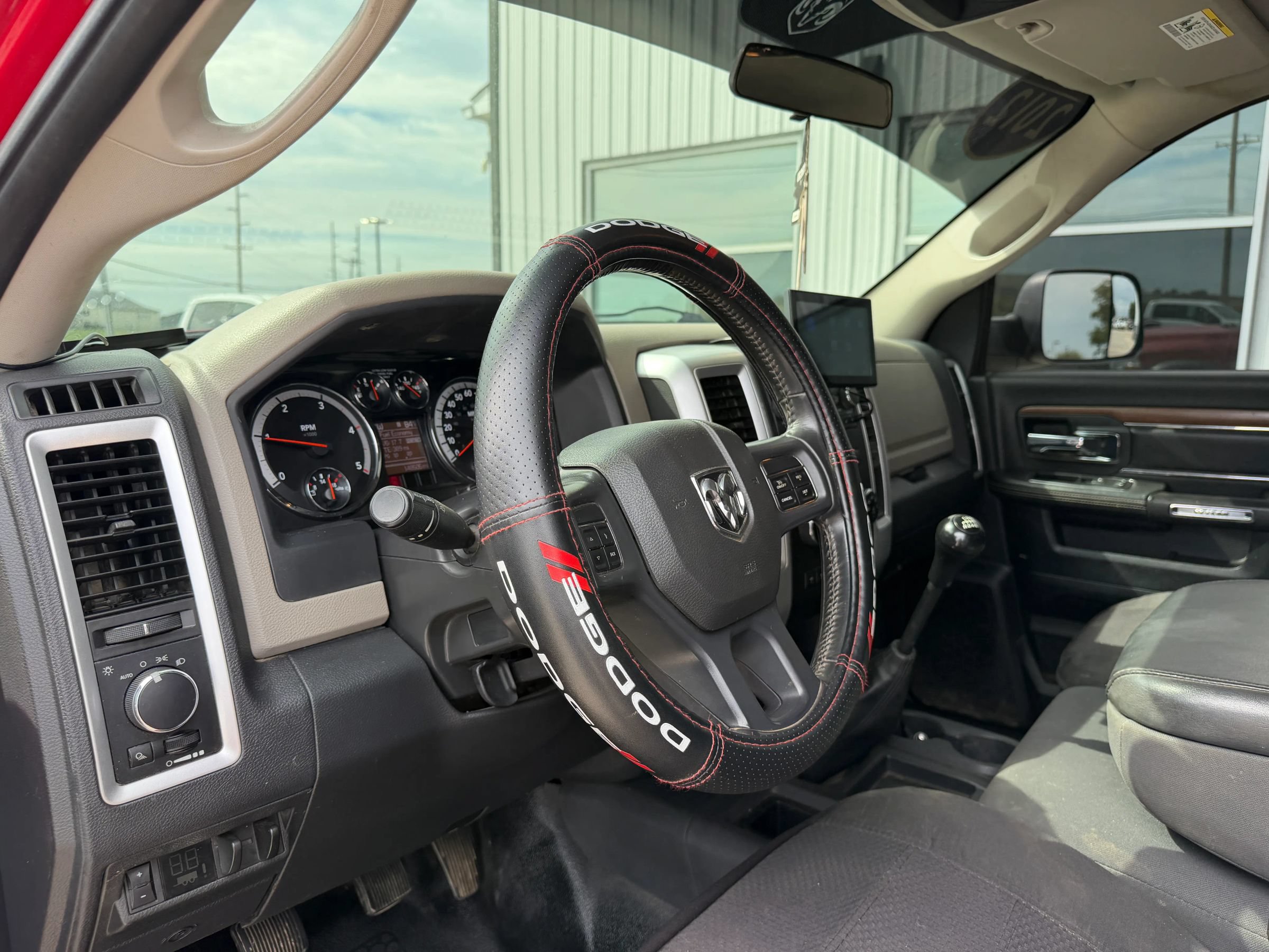Used 2012 RAM 5500 SLT RWD image 16