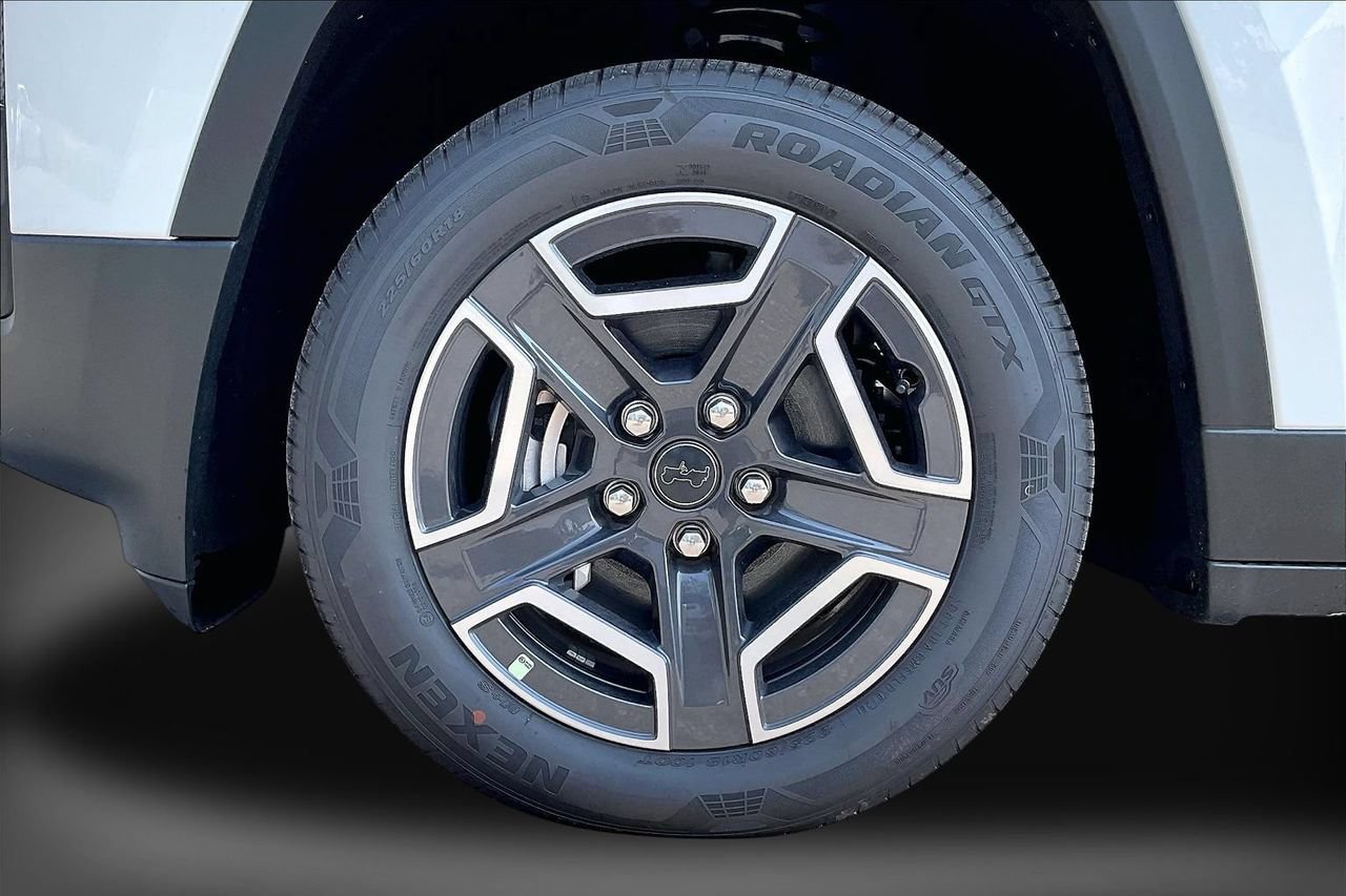 New 2026 Jeep Cherokee Laredo AWD/4WD image 26