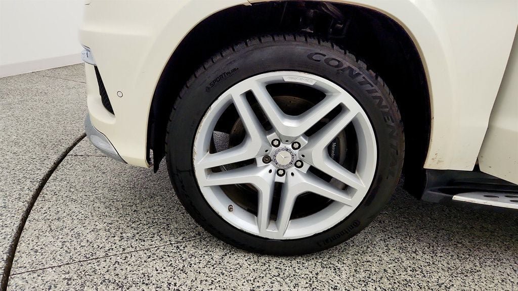 Used 2016 Mercedes-Benz GL 550 4MATIC image 9