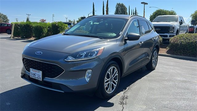 Used 2022 Ford Escape SEL w/ Technology Package image 1