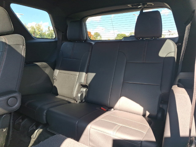 Used 2023 Chevrolet Traverse RS w/ LPO, Floor Liner Package AWD/4WD image 21