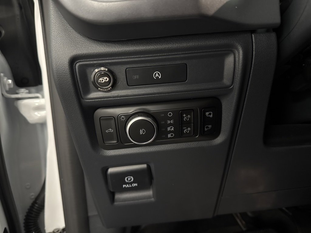 New 2025 Ford F150 XLT w/ Equipment Group 302A MID image 25