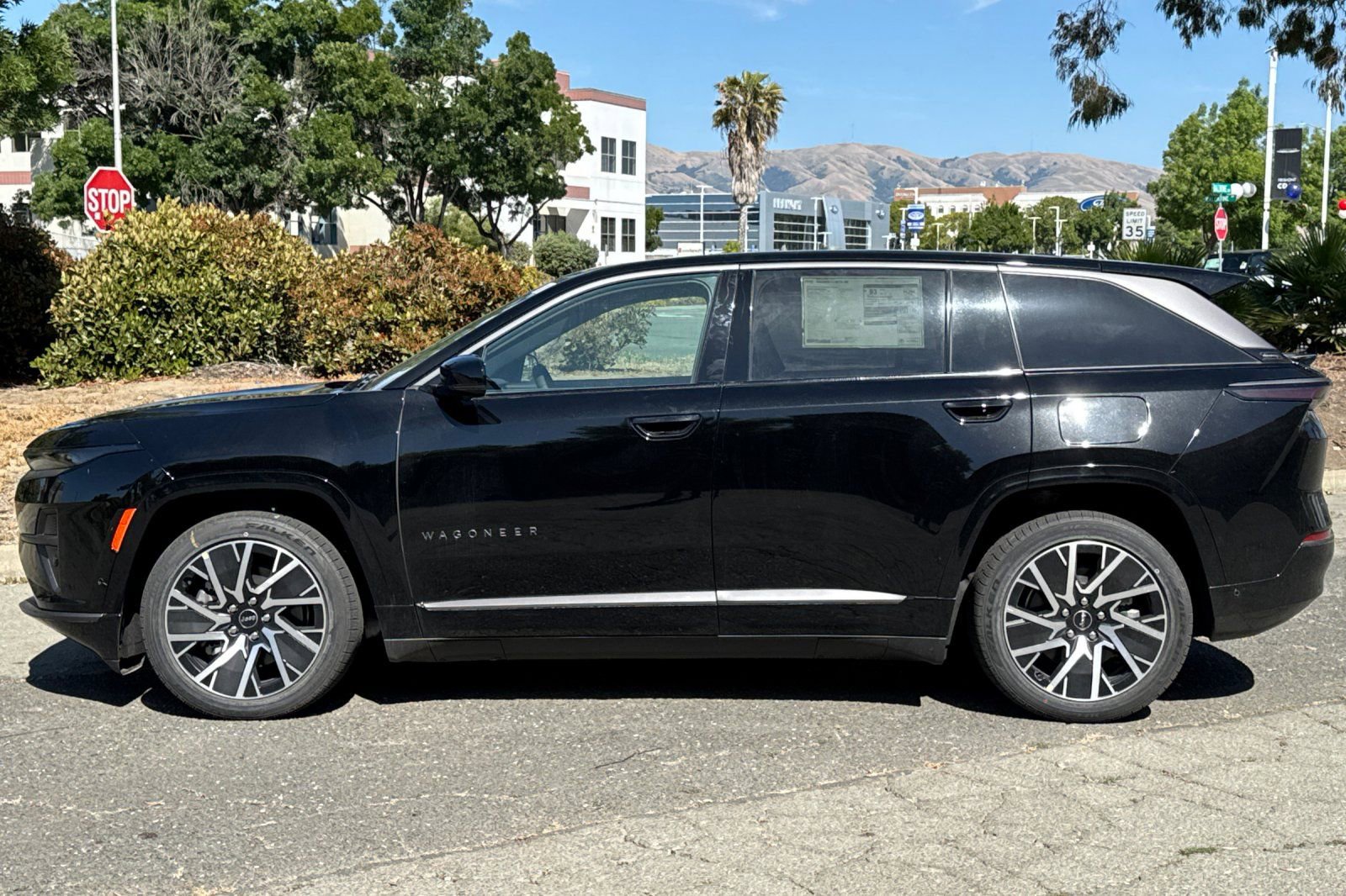 New 2025 Jeep Wagoneer S Limited image 6