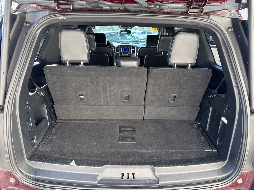 Used 2021 Ford Expedition XLT image 10