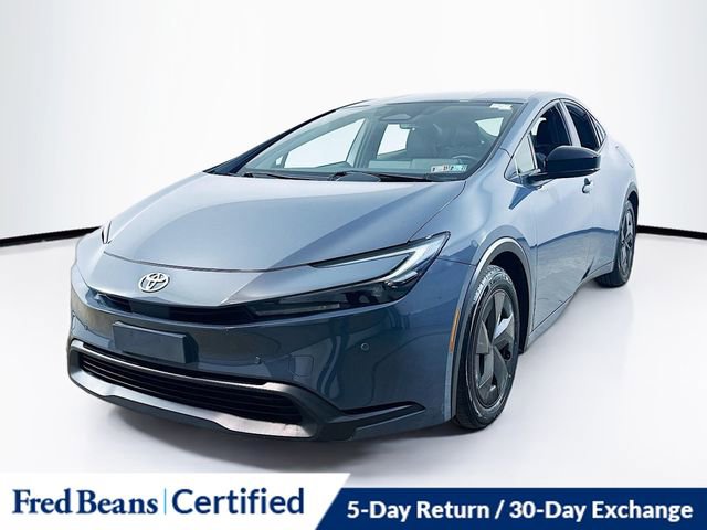 Used 2023 Toyota Prius LE image 3