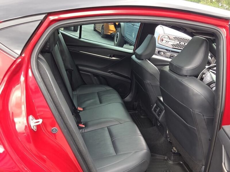 Used 2025 Toyota Camry XSE FWD image 16