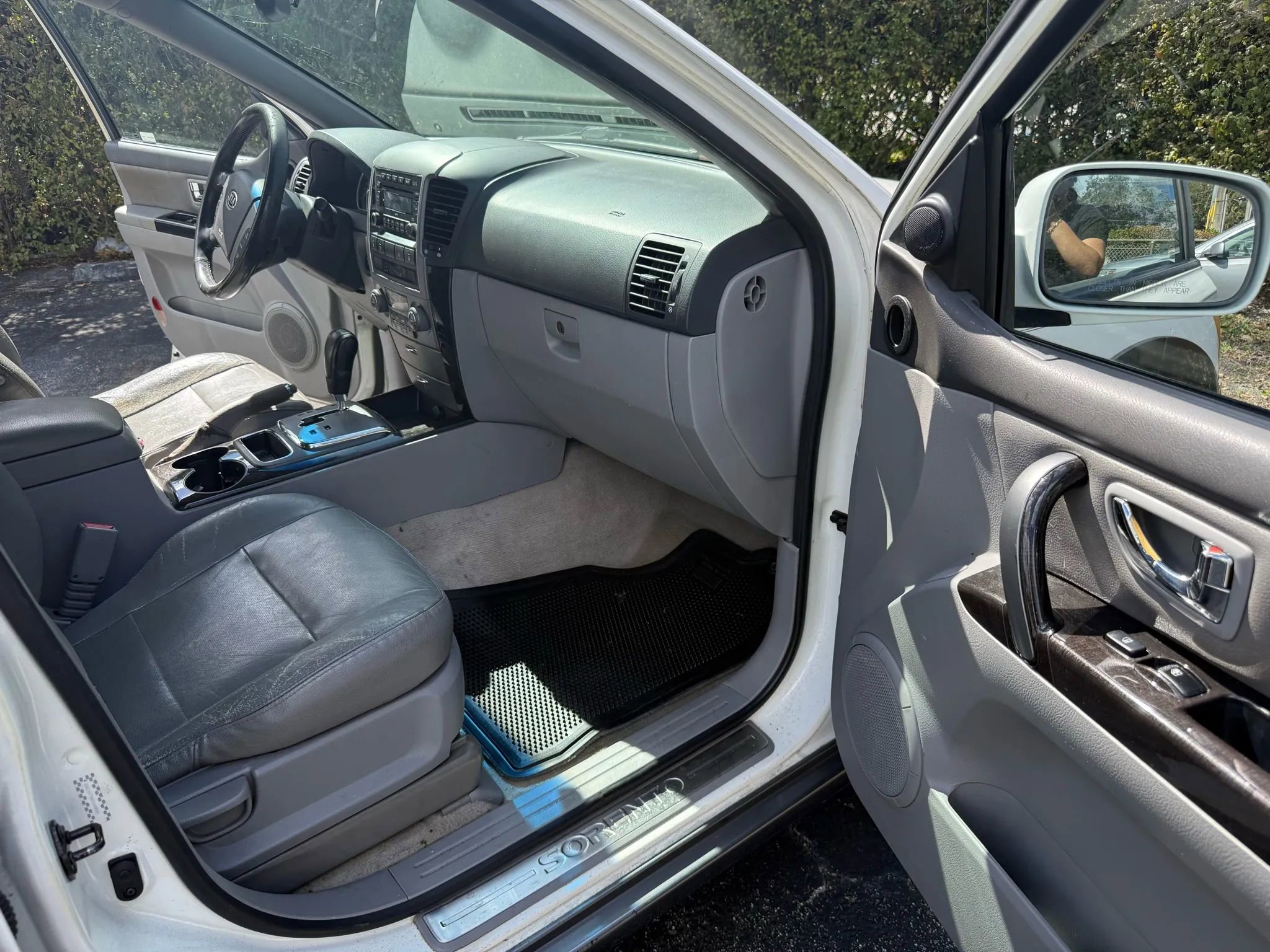 Used 2007 Kia Sorento EX w/ Luxury Pkg image 6