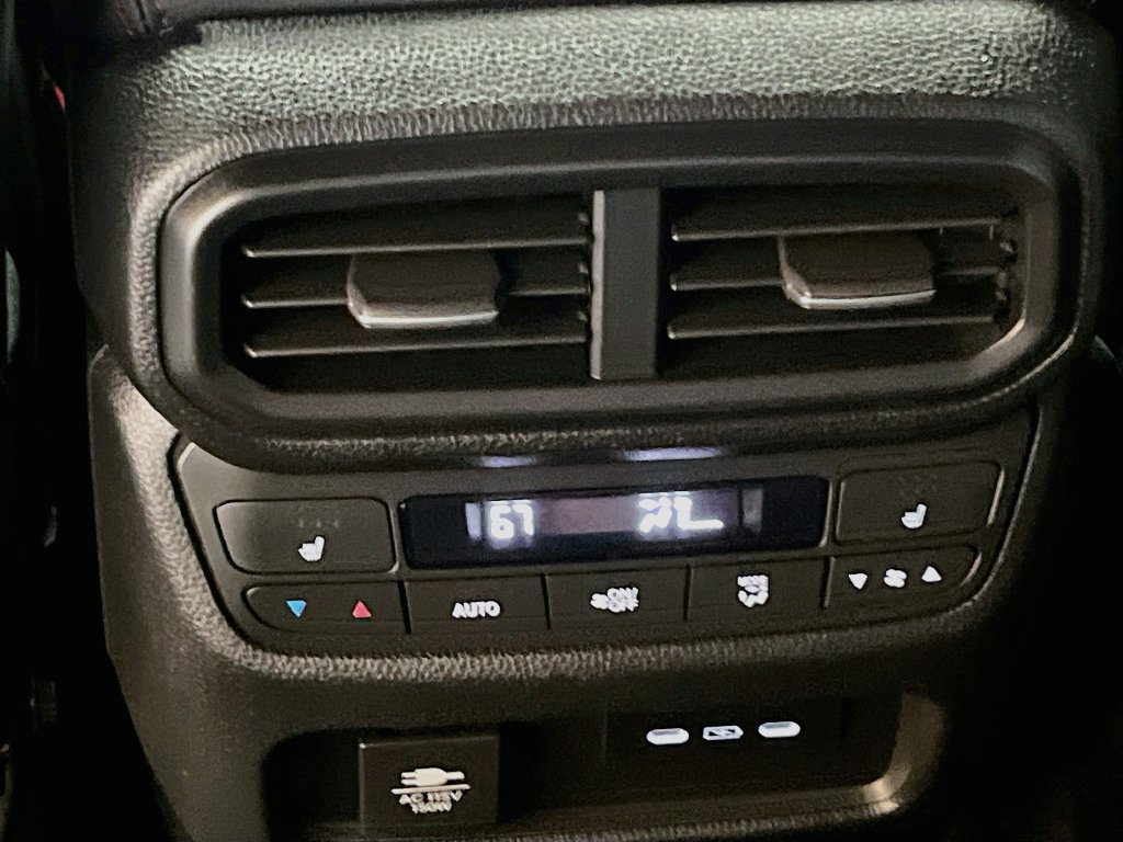 Used 2025 Honda Passport Black Edition image 27