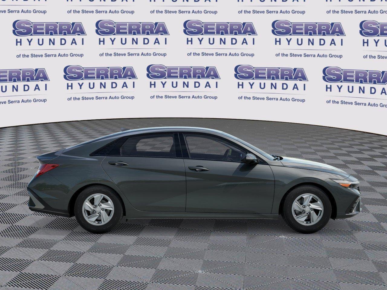 New 2026 Hyundai Elantra SE FWD image 14