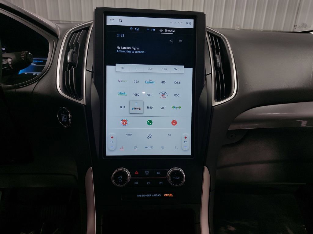 Used 2024 Ford Edge SEL image 12