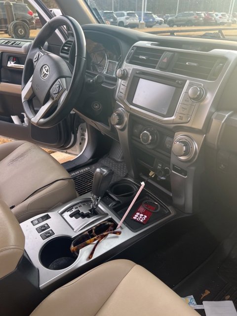 Used 2016 Toyota 4Runner SR5 image 9