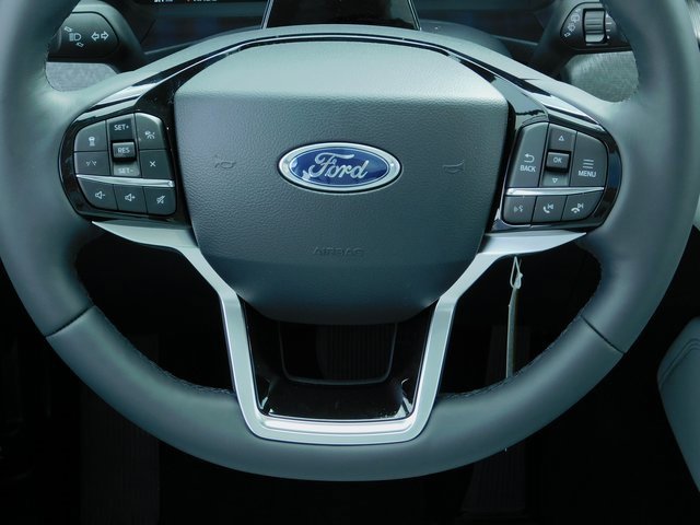 New 2026 Ford Explorer Platinum w/ LUX Leather Package image 17