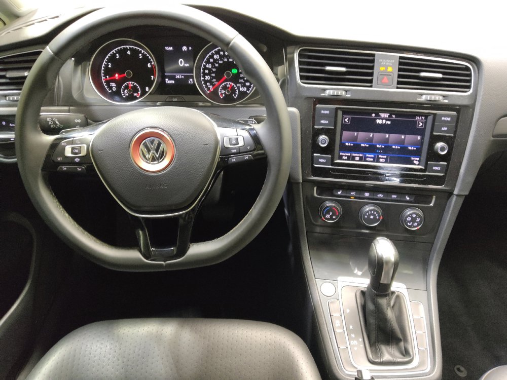Used 2021 Volkswagen Golf 4-Door FWD image 22