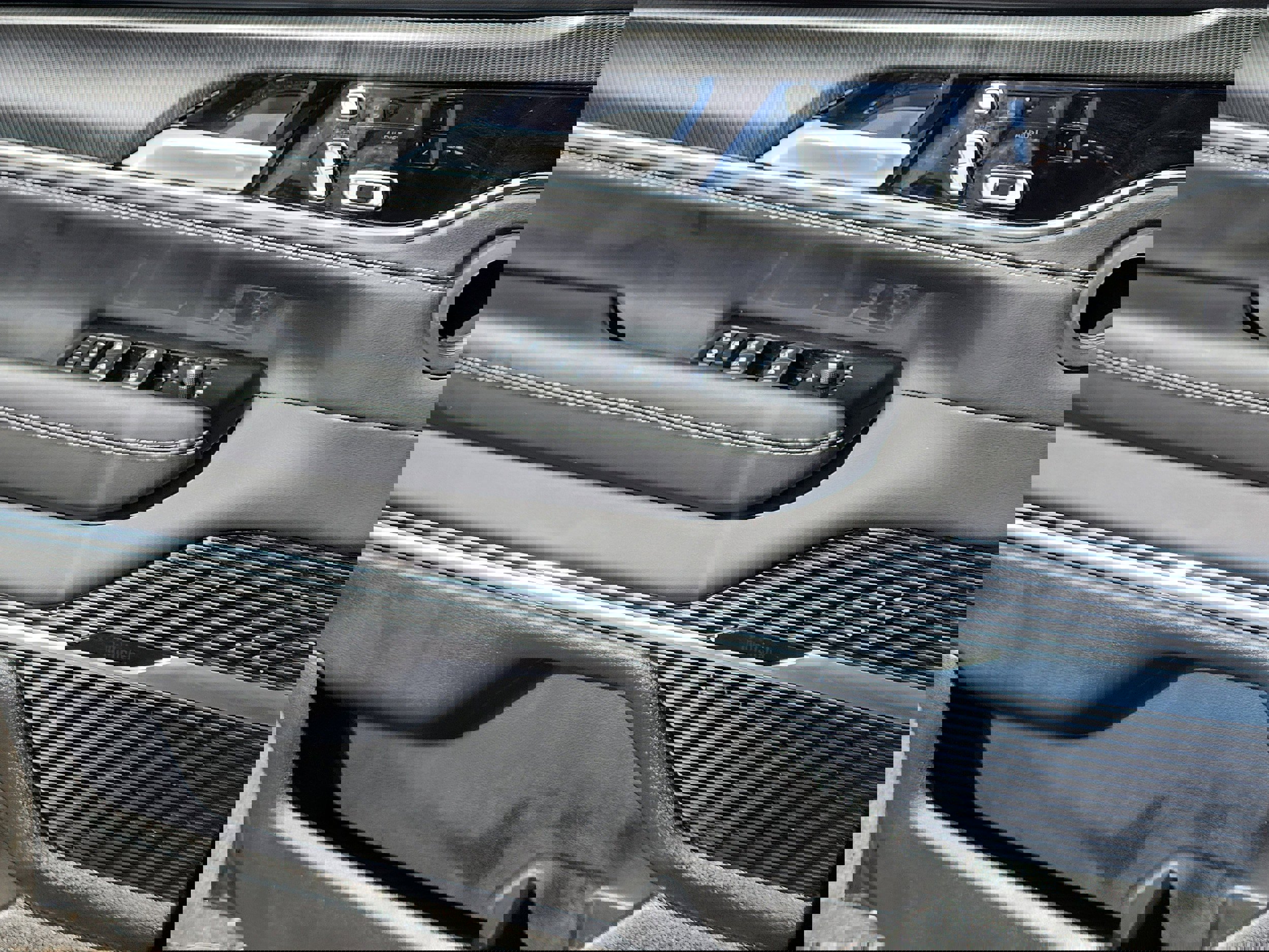 New 2026 Jeep Grand Wagoneer L Summit image 9