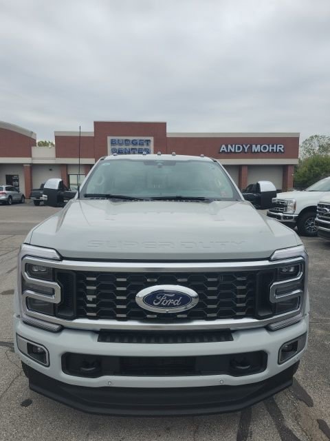 New 2026 Ford F450 Platinum image 2