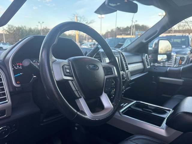 Used 2017 Ford F350 Lariat image 16