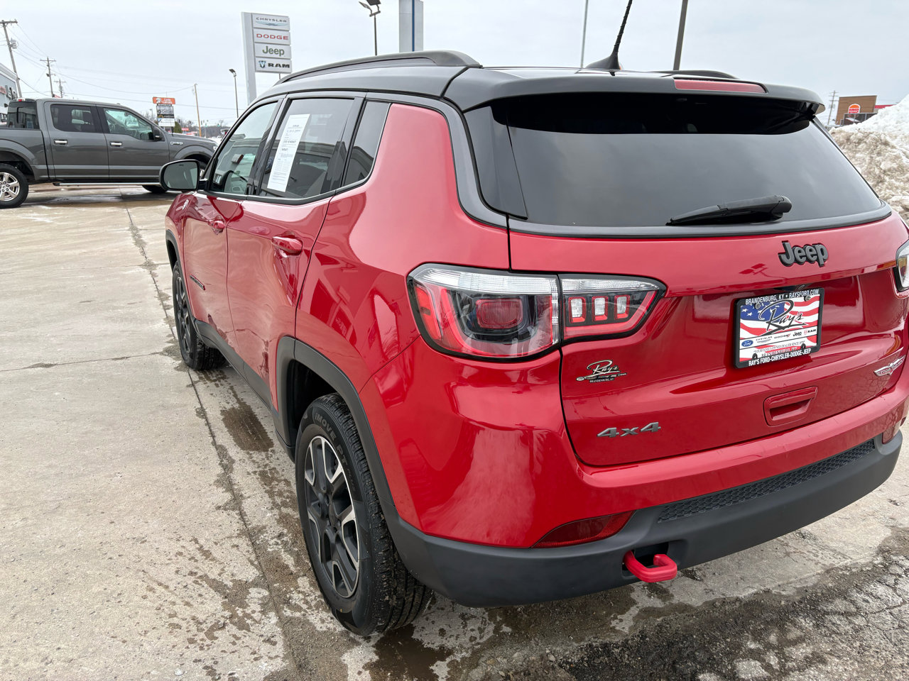 Used 2020 Jeep Compass Trailhawk image 5