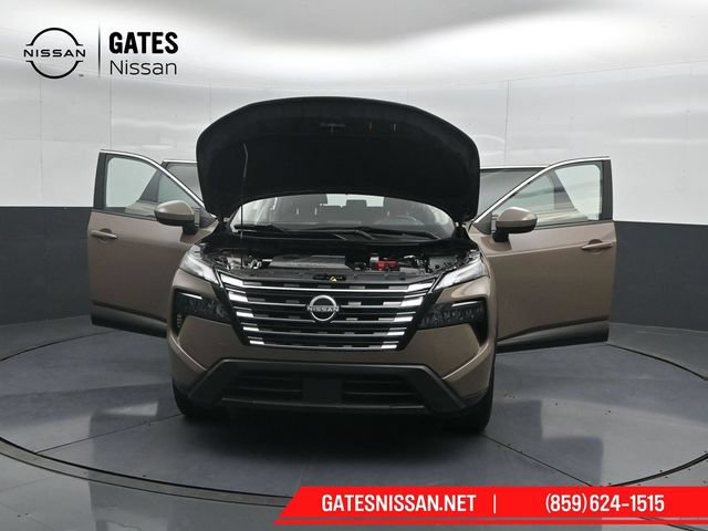 Used 2025 Nissan Rogue SV AWD/4WD image 53