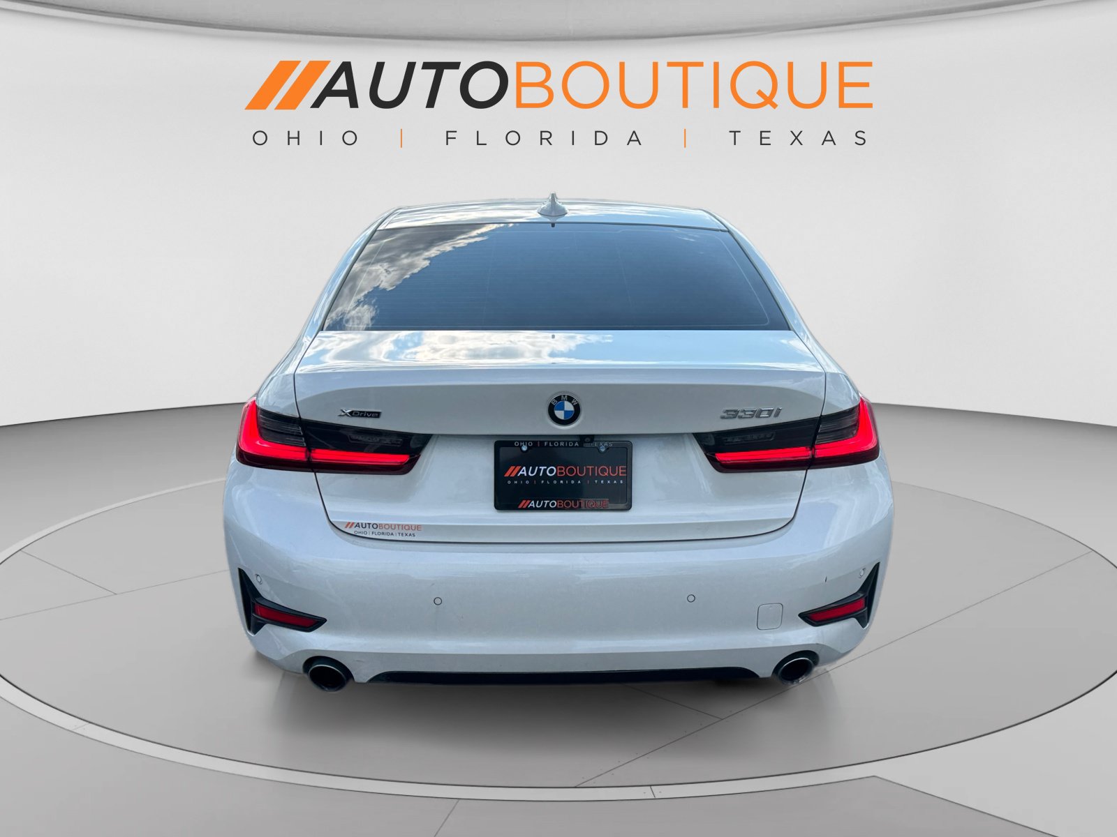 Used 2021 BMW 330i xDrive Sedan w/ Premium Package AWD/4WD image 4