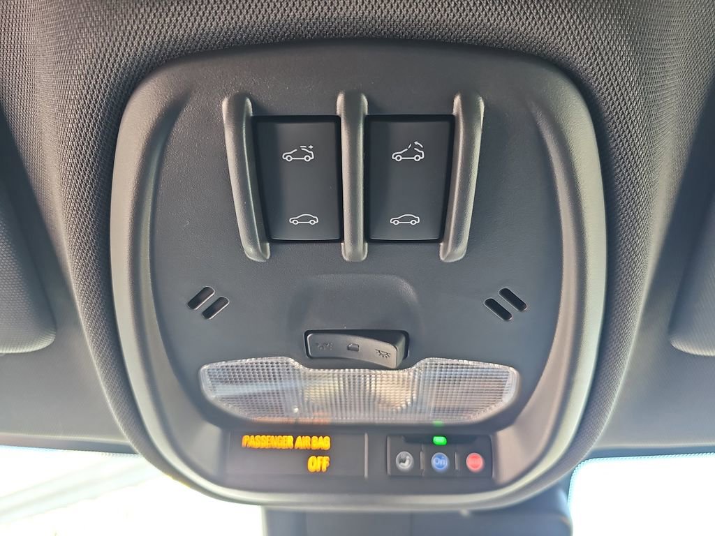 New 2026 Chevrolet Trax RS w/ Sunroof Package image 30