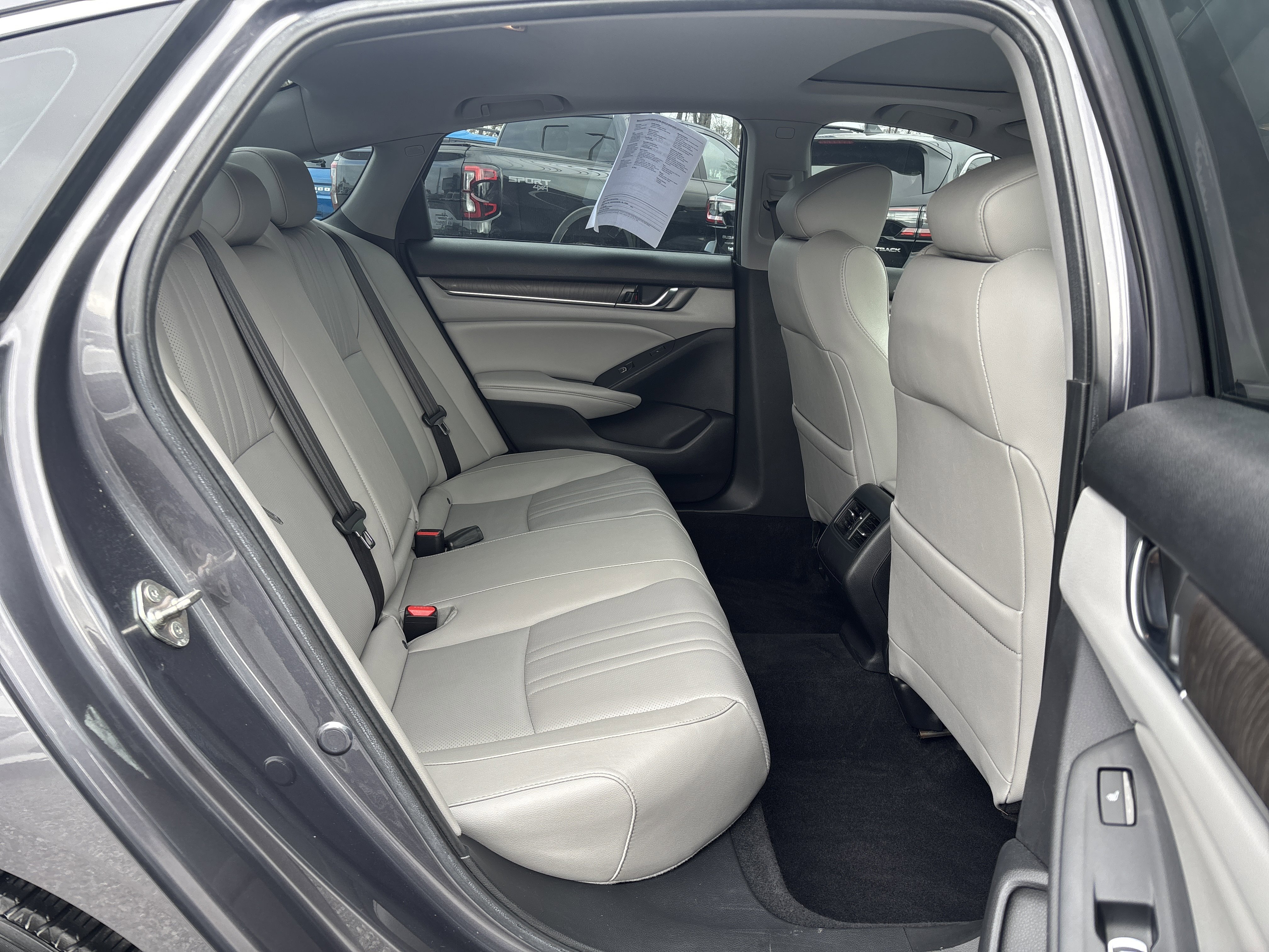 Used 2019 Honda Accord Touring image 13