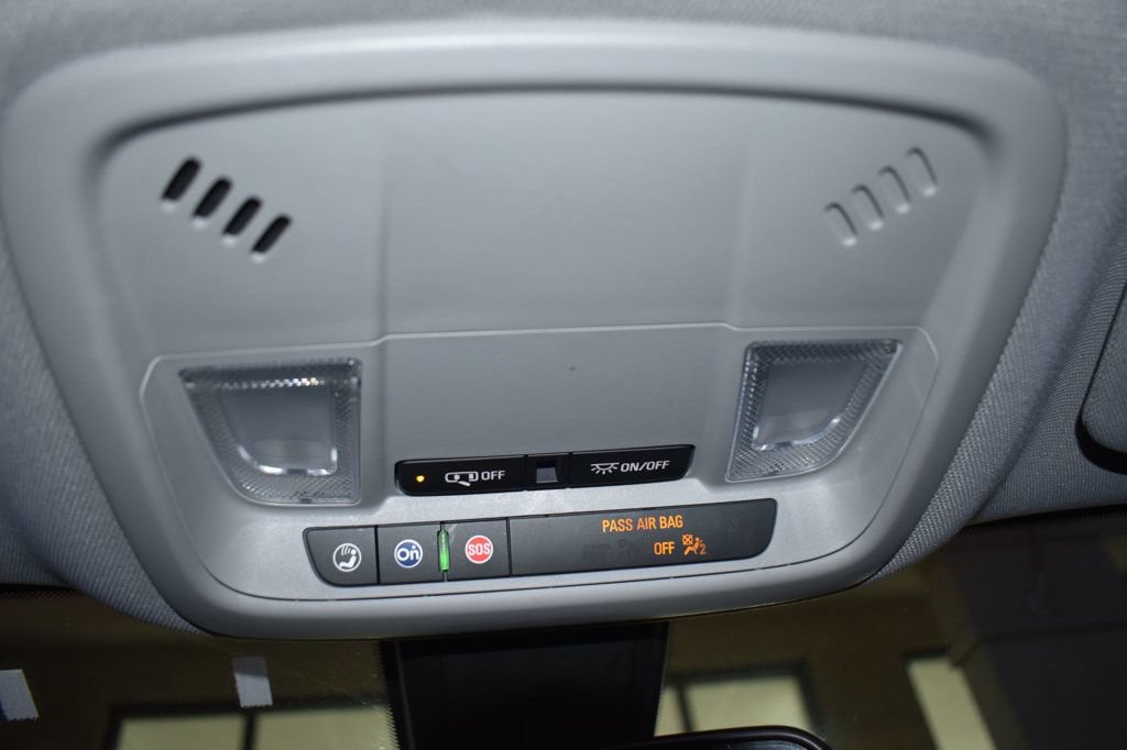 Used 2022 Chevrolet Malibu LT FWD image 38