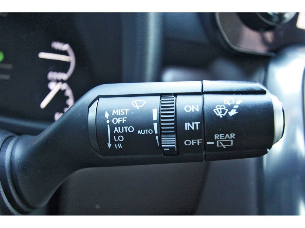 Used 2023 Lexus LX 600 4WD w/ Accessory Package (Z1) image 18