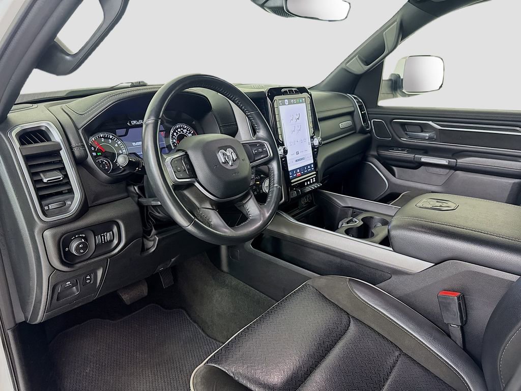 Used 2023 RAM 1500 Laramie AWD/4WD image 10