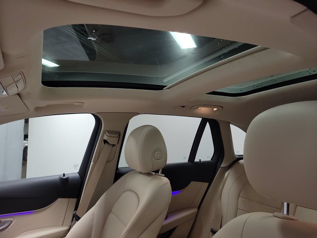 Used 2020 Mercedes-Benz GLC 300 4MATIC image 17
