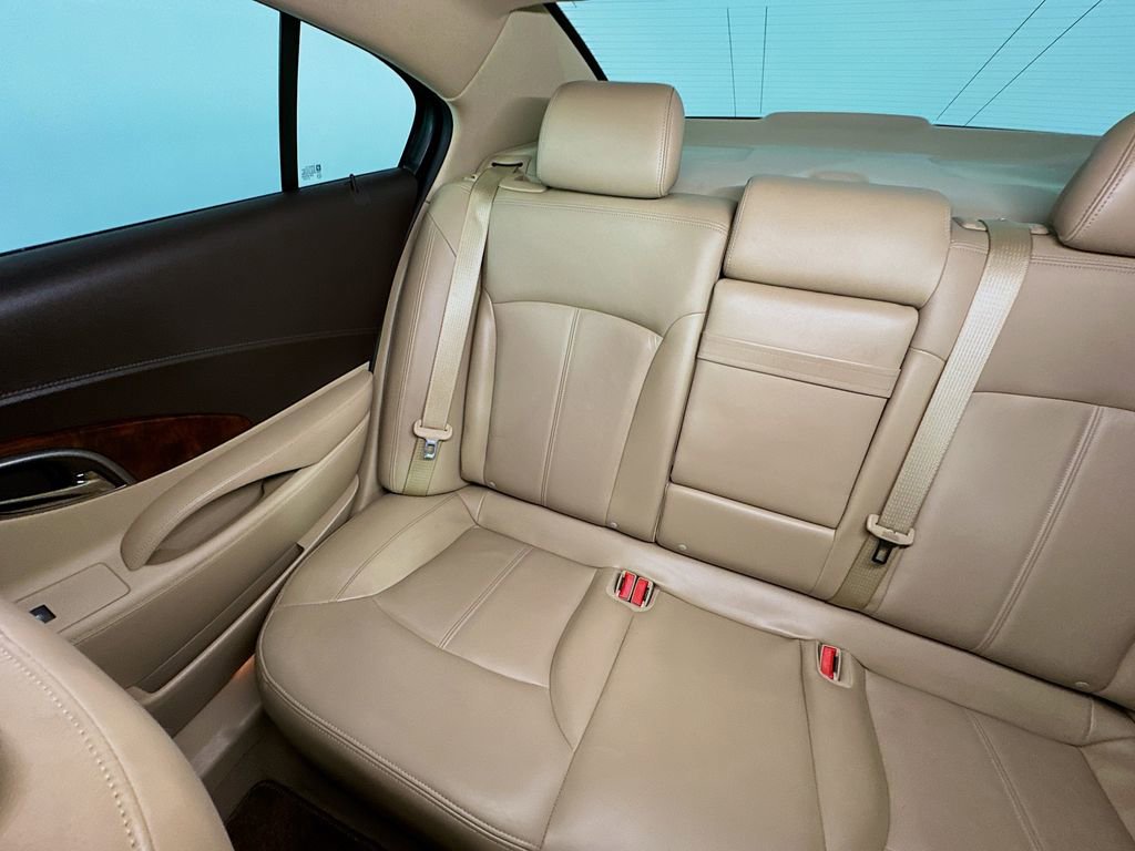 Used 2011 Buick LaCrosse CXL FWD image 12